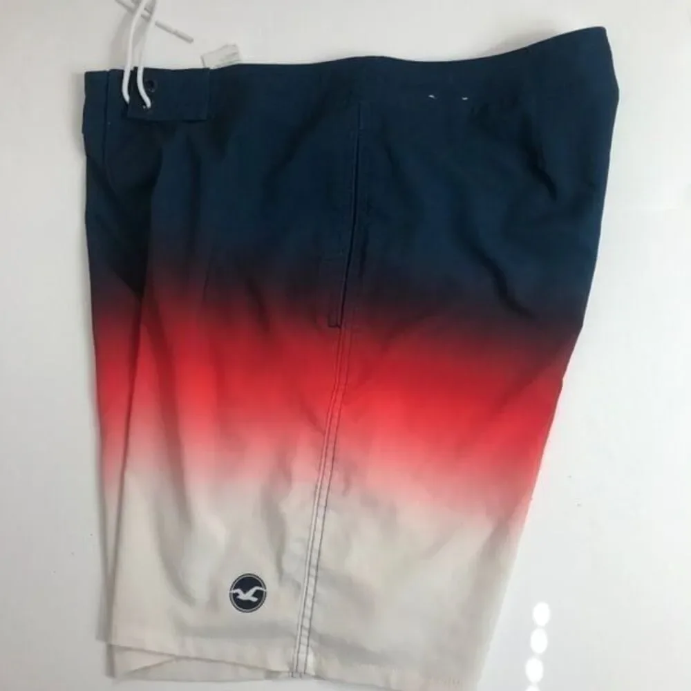 Hollister Board Shorts Sz S    0053